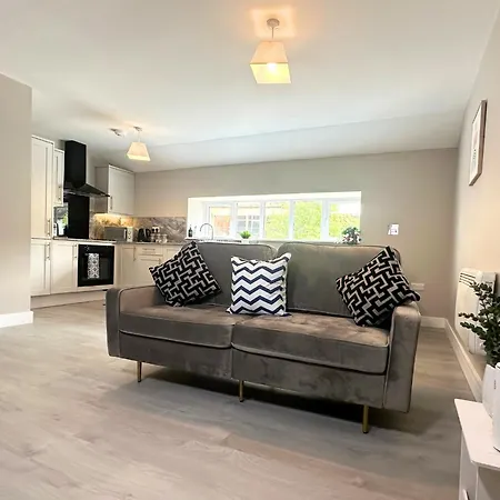 Hanley, Stoke - Modern Spacious Apartments By Polkastays Exterior photo