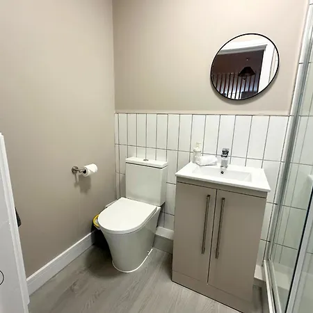 Hanley, Stoke - Modern Spacious Apartments By Polkastays Exterior photo
