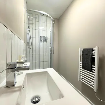 Hanley, Stoke - Modern Spacious Apartments By Polkastays Exterior photo