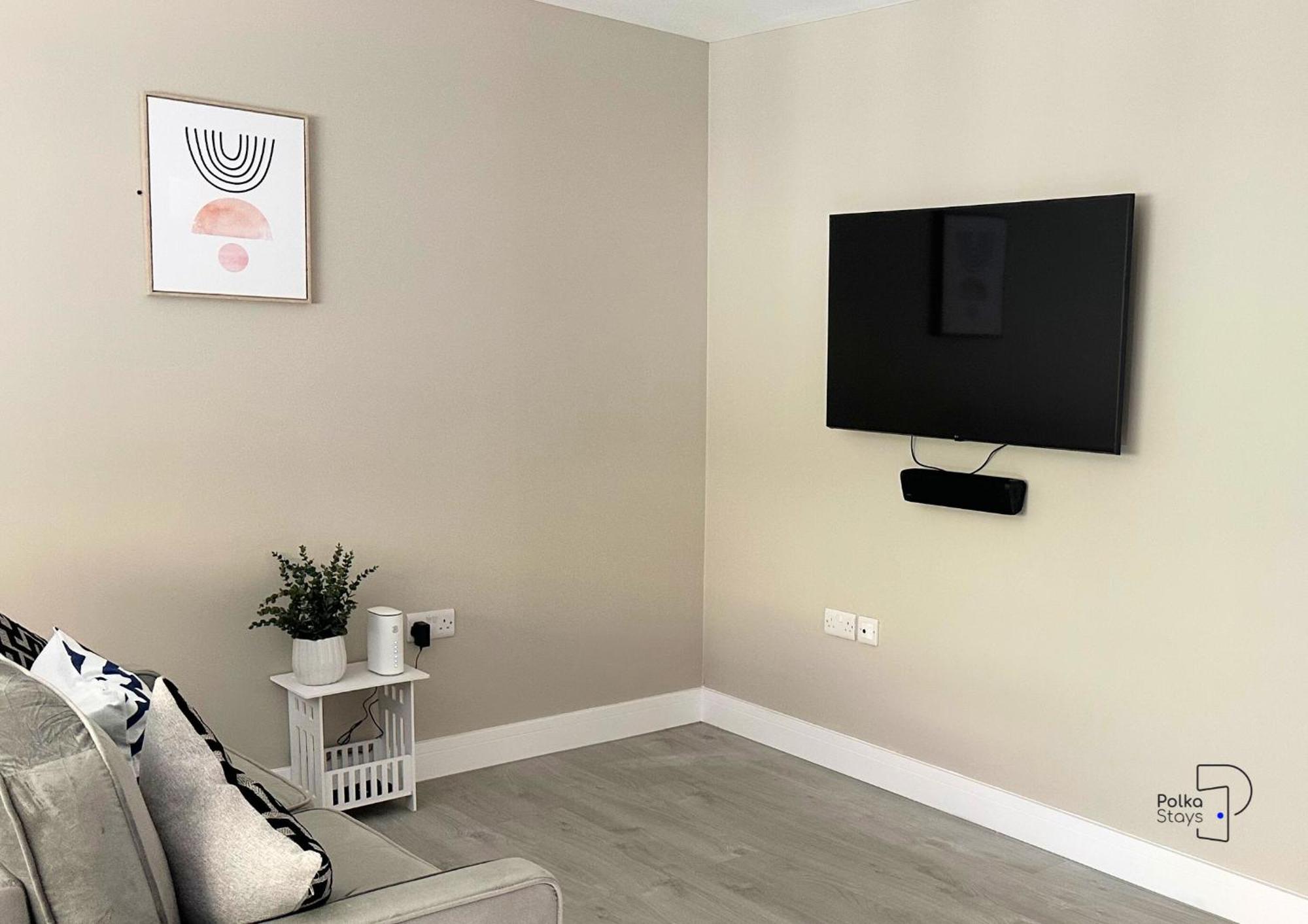 Apartment Hanley, Stoke - Modern Spacious By Polkastays Hanley
