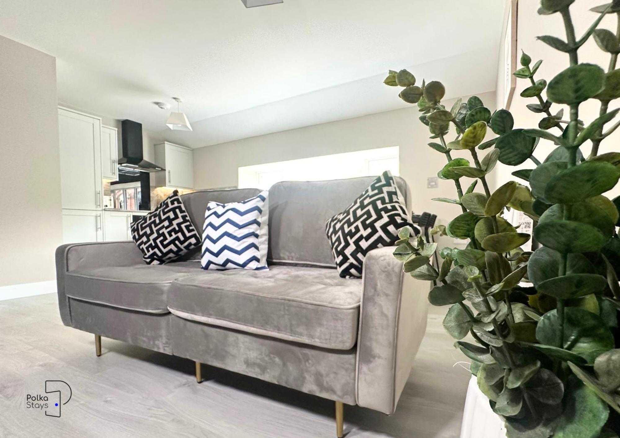 Hanley, Stoke - Modern Spacious By Polkastays * Hanley
