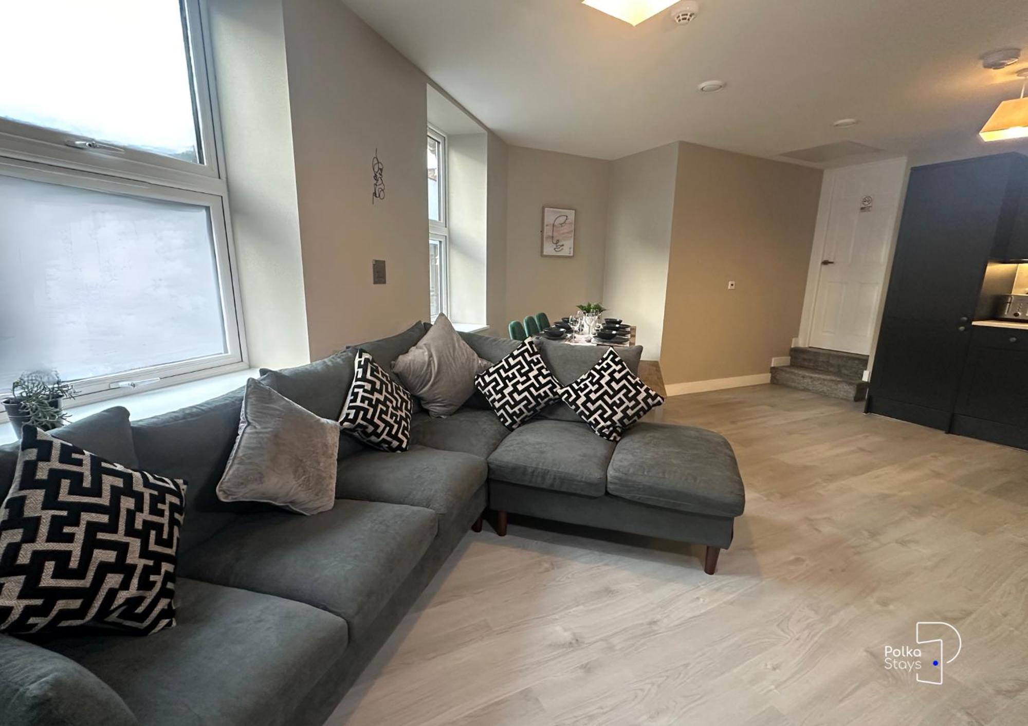 Apartment Hanley, Stoke - Modern Spacious By Polkastays